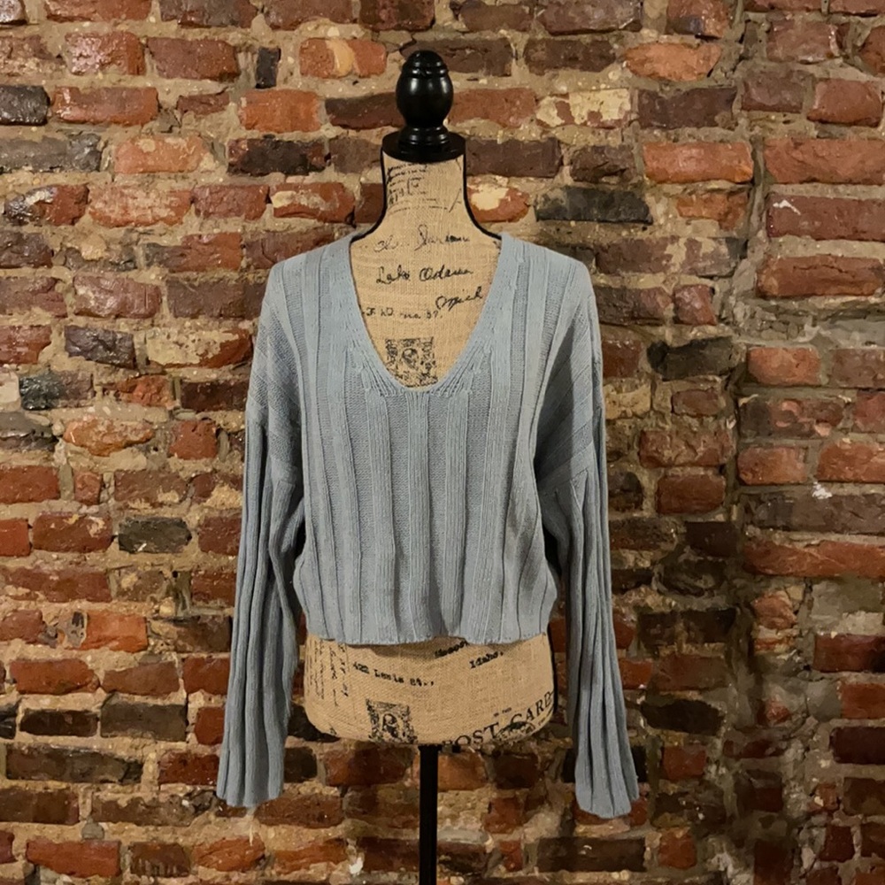 NWT Urban Outfitters V Neck Sweater Pullover